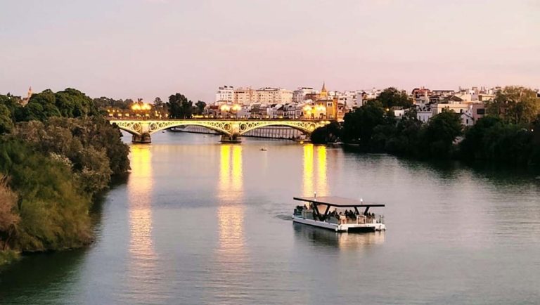 Actividades románticas para parejas: pasa un momento dulce en Sevilla