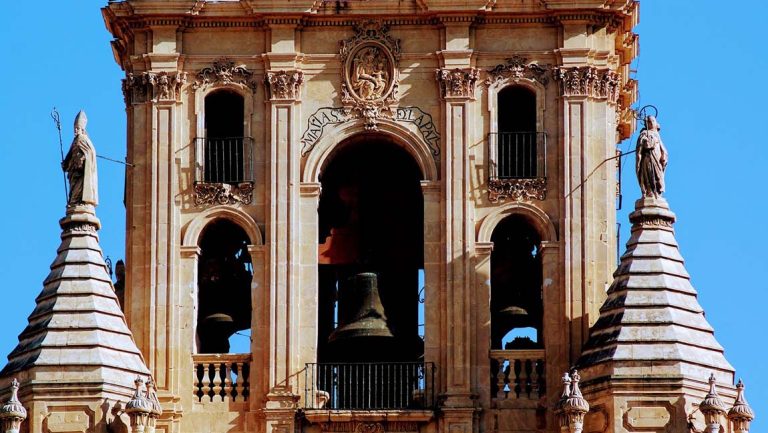 Visita la Catedral de Murcia: Historia, Arquitectura y Consejos